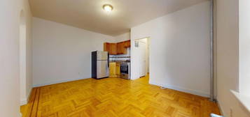 43-10 44th St Unit 3A, Long Island City, NY 11104