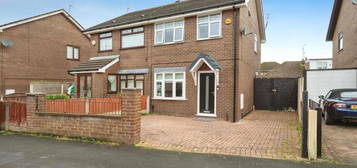 3 bedroom semi-detached house for sale