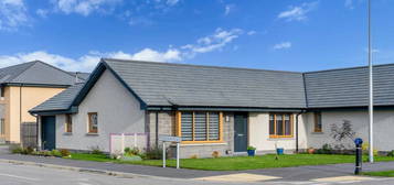 2 bedroom semi-detached bungalow for sale