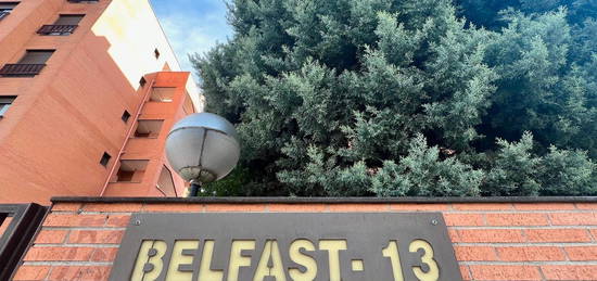 Piso en venta en Calle de Belfast, 13, Rejas