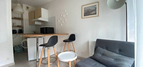 Studio 1 pièce 25 m²