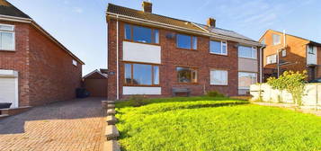 3 bed semi-detached house for sale