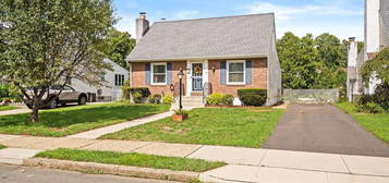 122 Hillwood Ave, Hamilton, NJ 08620