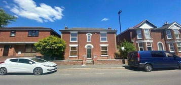 3 bedroom detached house