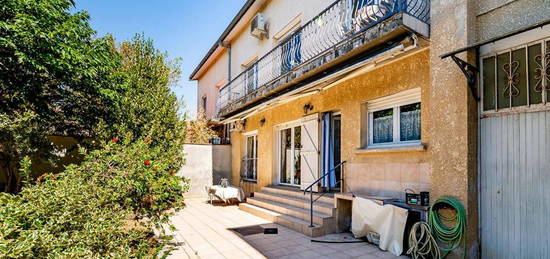 Maison 9 pièces 356 m²