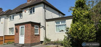 3 bedroom semi-detached house