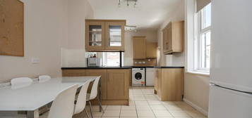 Terraced house to rent in Cavendish Place, Jesmond, Newcastle Upon Tyne NE2