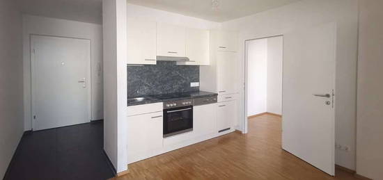 PROVISIONSFREI | Balkon | zentrale 2 Zimmer Wohnung | ab sofort