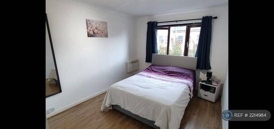 1 bedroom flat