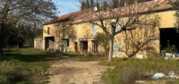 Ancienne ferme avec terrain agricole