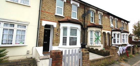 2 bedroom terraced house