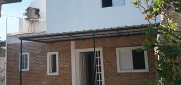 Casa en Alquiler en Reconquista