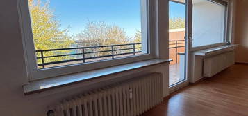 Helle 3 Zimmerwohnung mit Balkon