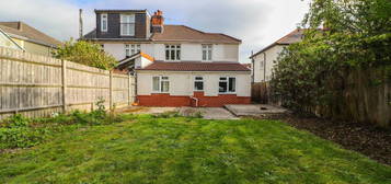 6 bedroom semi-detached house