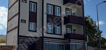 ÇARŞI MEYDANDA 3+1 DOĞALGAZLI EŞYALI KİRALIK DAİRE