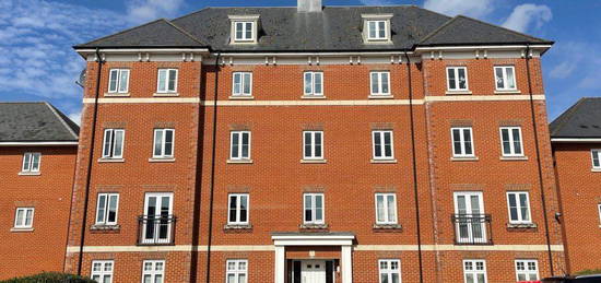 Flat to rent in Salamanca Way, Colchester CO2