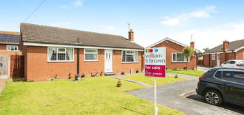 2 bed detached bungalow for sale