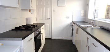 4 bedroom terraced house