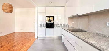 Apartamento T2 campo de ourique / Lisboa