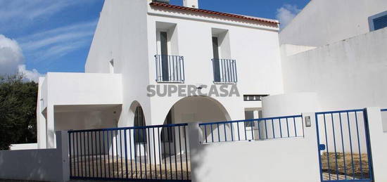 Casa / Villa T4 em Quinta do Anjo de 160,00 m²