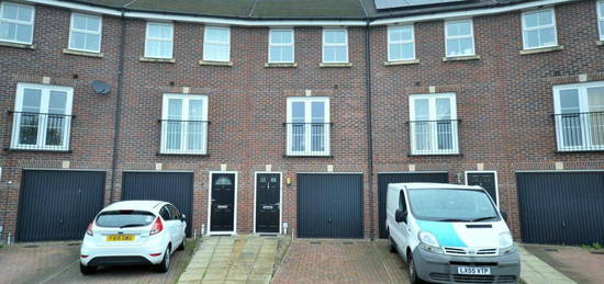 4 bedroom terraced house for sale