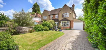 5 bedroom semi-detached house