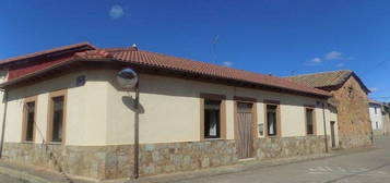 Casa rural en Villaobispo de Otero