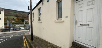 2 bed flat to rent