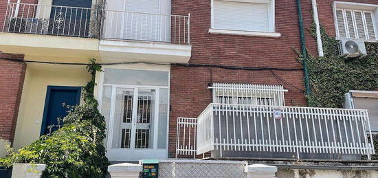 Casa adosada en calle De Forment, Concepción, Madrid