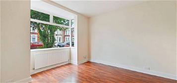 Terraced house to rent in Cambridge Road, Ilford IG3