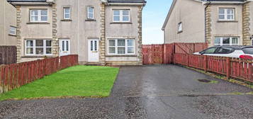 3 bed semi-detached house for sale