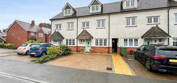 4 bedroom terraced house