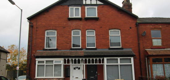 Flat to rent in Hilden Street, Bolton BL2