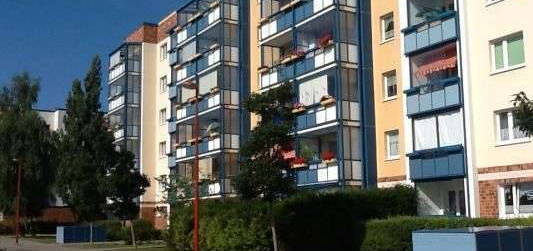 Erstbezug nach Sanierung: 2-Zimmer-Wohnung mit Westbalkon in Rostock-Groß Klein