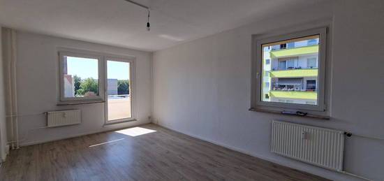 *Schicke 2-Zimmer-Wohnung mit Balkon und Aufzug in Zerbst/Anhalt*