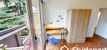 Studio meublé  à louer, 1 pièce, 54 m², Étage 2/–