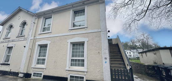 Flat to rent in Magdalene Road, Torquay TQ1