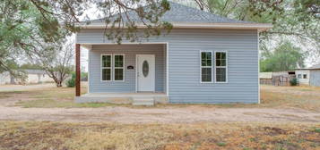 1901 N 2nd St, Tahoka, TX 79373