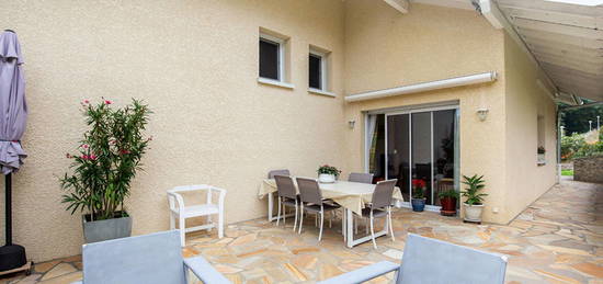 'OEILLET' - SILLINGY - MAISON JUMELEE T4 pièces de 100,16m² (91,71m2 CARREZ) avec TERRASSE, JARDIN, BALCON, GARAGE, PLACE PRIVATIVE, CAVE