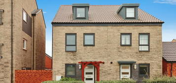 4 bedroom semi-detached house for sale