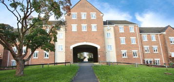 2 bedroom ground floor flat for sale