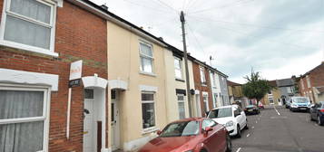 4 bed terraced house to rent