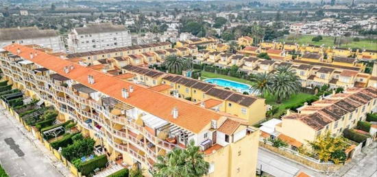 Casa adosada en venta en Les Bassetes - El Marjal