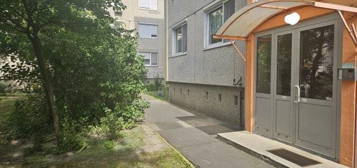 Eladó panellakás, Győrött 35.9 M Ft, 2 szobás