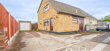 3 bed semi-detached house for sale