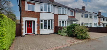 3 bed semi-detached house for sale