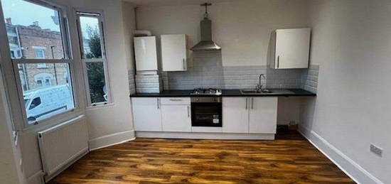 2 bed flat to rent