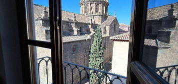 Piso en plaza De la Encarnación, Centro - Sagrario, Granada