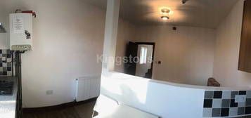 3 bed flat to rent