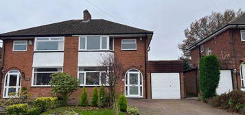 3 bed semi-detached house for sale